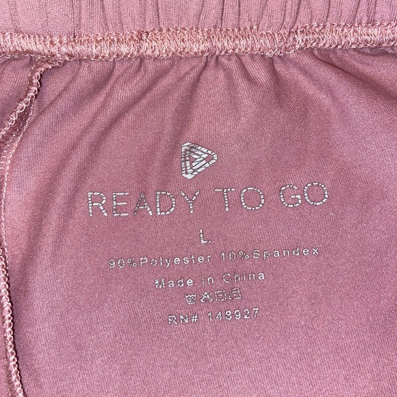 woman’s shorts - Picture 5 of 5